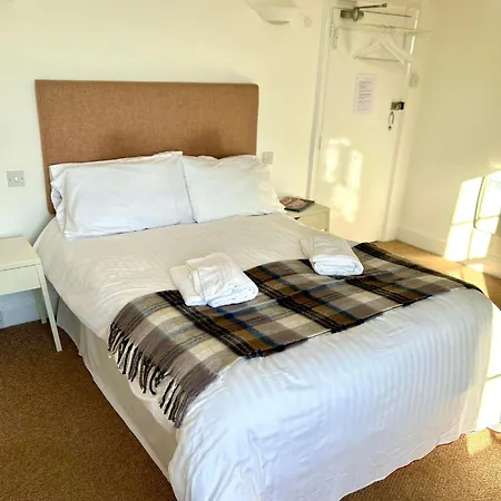 Cove Inn Cadgwith