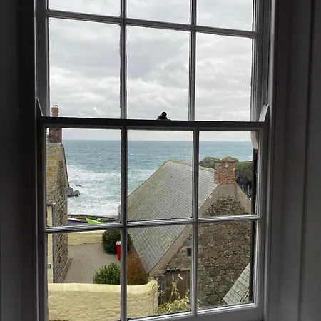 Inn Cove 4*