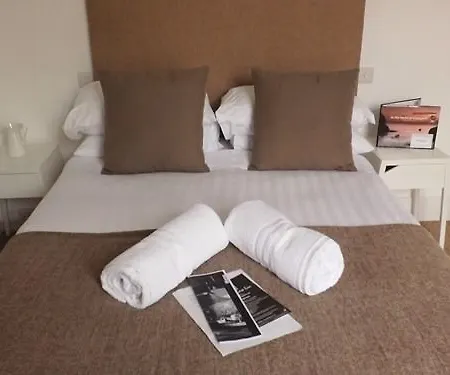 Cove Inn 4*