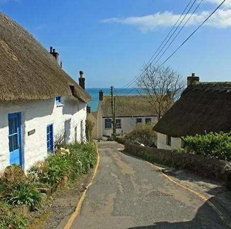 Inn Cove 4*